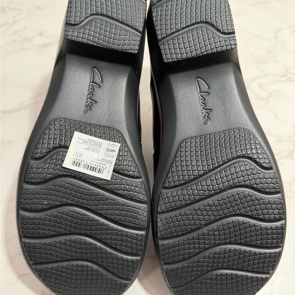 NIB Clarks Angie Pearl Black Leather Slip-On Shoe -- 9W - Picture 9 of 10